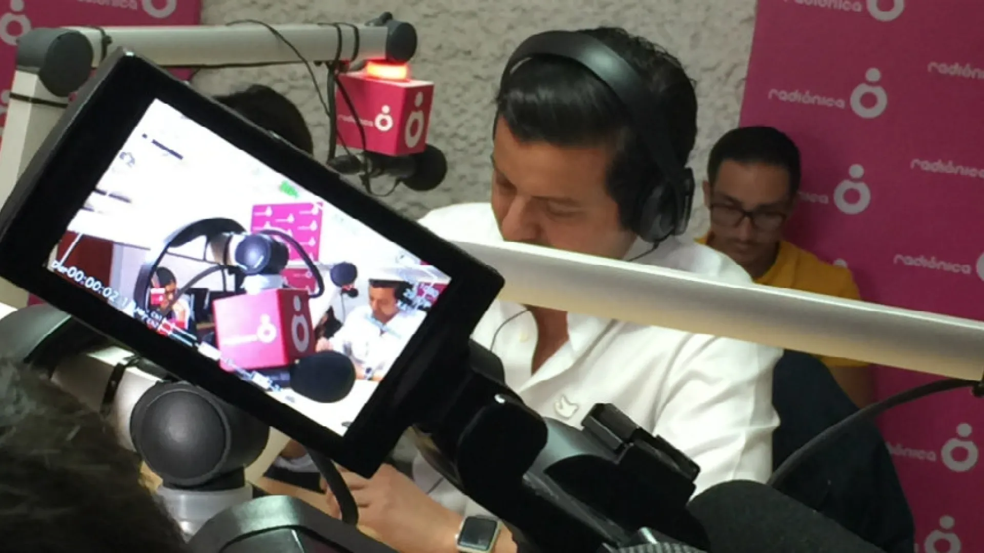 El Ministro TIC David Luna al aire en Radiónica y Radio Nacional