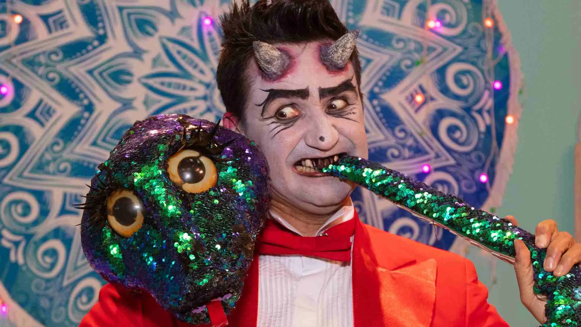 Diablito Arnold de la Brújula Mágica y Débora Víbora de Territorio Mágico