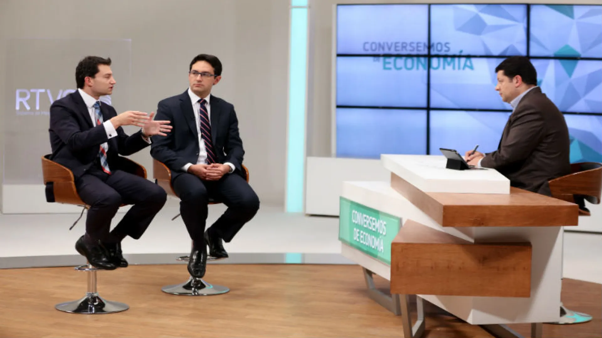 Conversemos de Economía