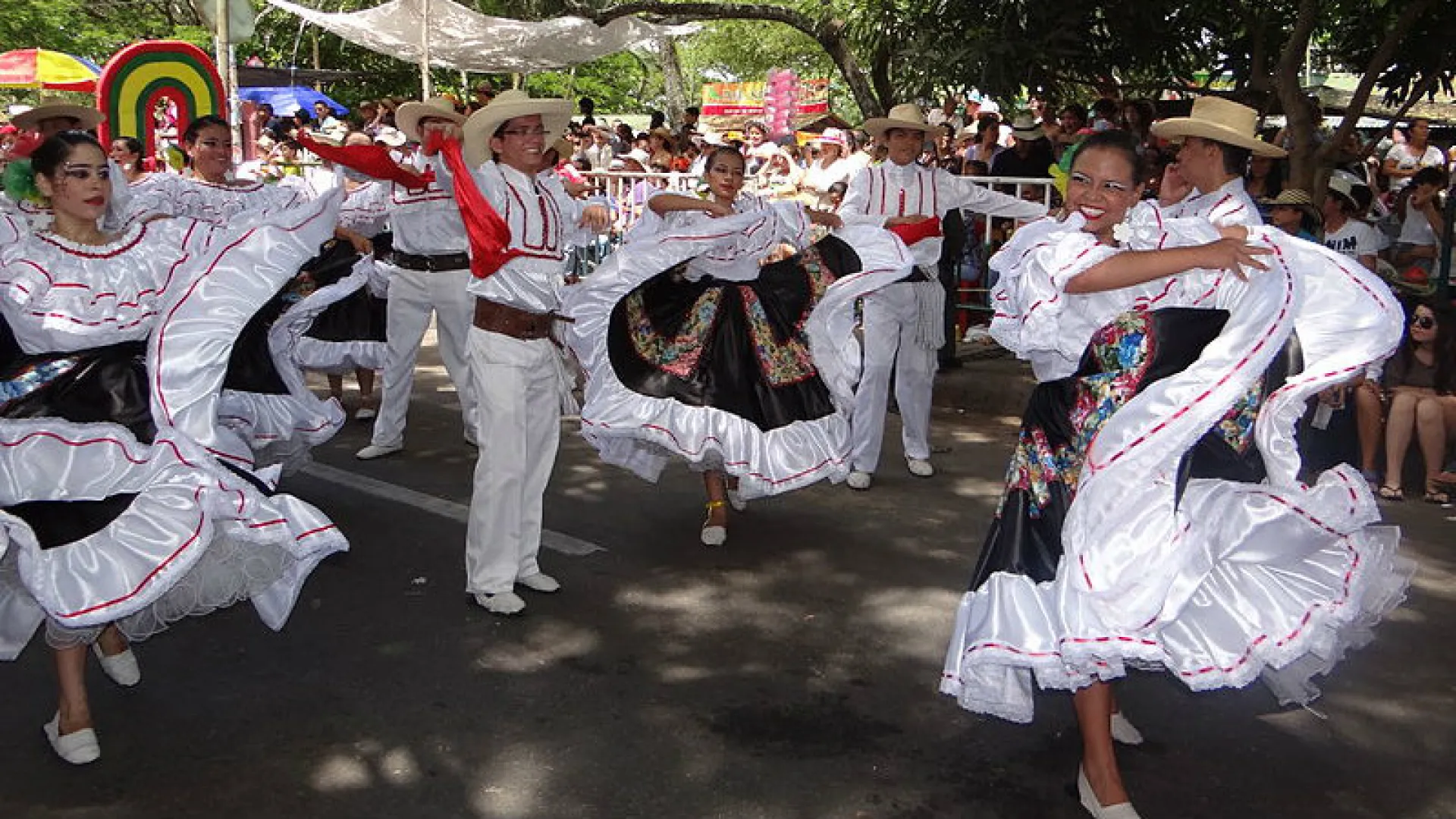 "En mi tierra todo es gloria cuando se baila joropo". La gran fiesta huilense se vive en Señal Colombia 