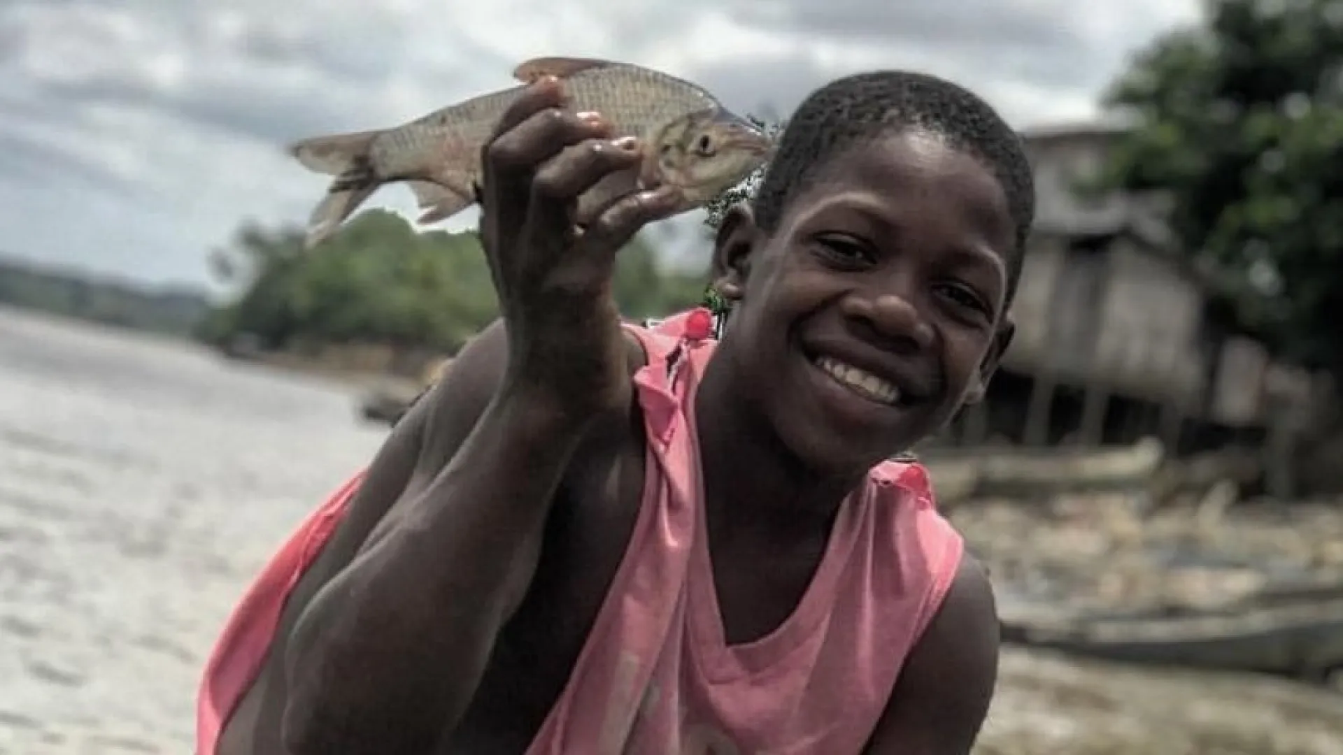 Habitante Choco, Rio atrato pescador. Yeison Riascos 