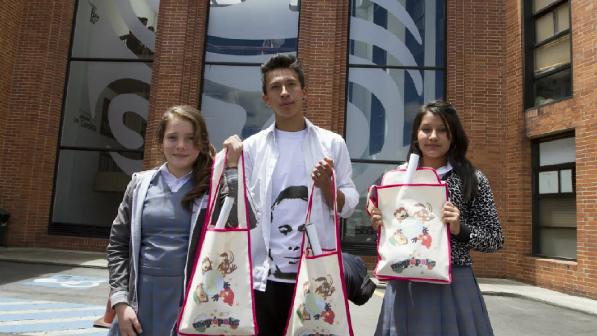 Estudiantes elaboran TV pública gracias a “Escuelas Formando Territorios”