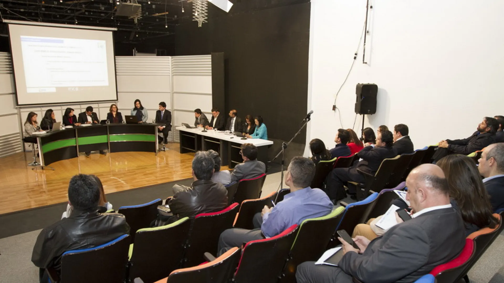 RTVC celebró audiencia aclaratoria sobre proceso de mantenimiento a estaciones de radio y televisión pública