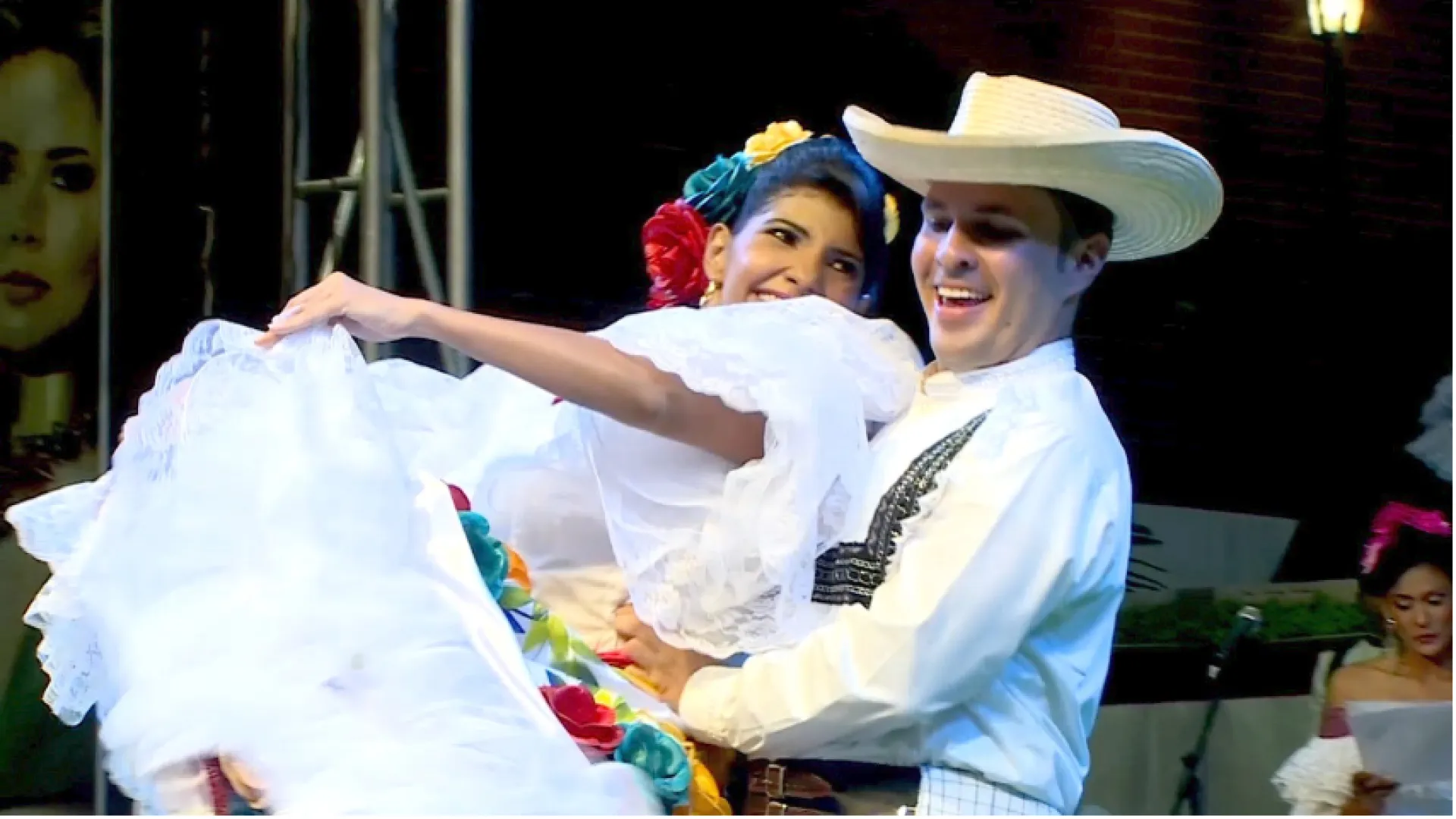 Bambuco, joropo, torbellino y rock se toman los medios públicos