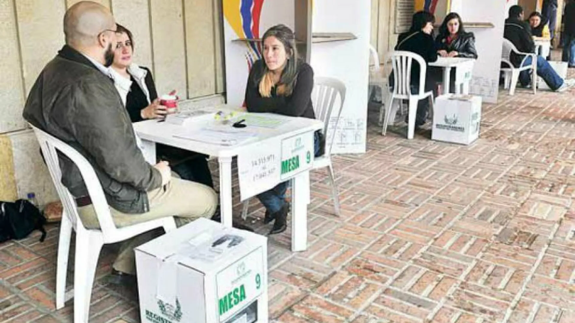 Capacitan 702 mil jurados y ciudadanos sobre las elecciones por el Canal Institucional de RTVC