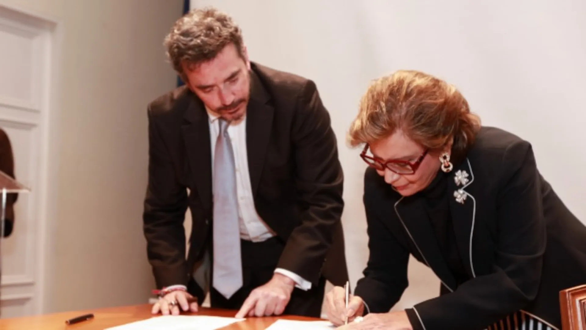 La periodista Margarita Vidal dona a RTVC sus archivos personales de entrevistas