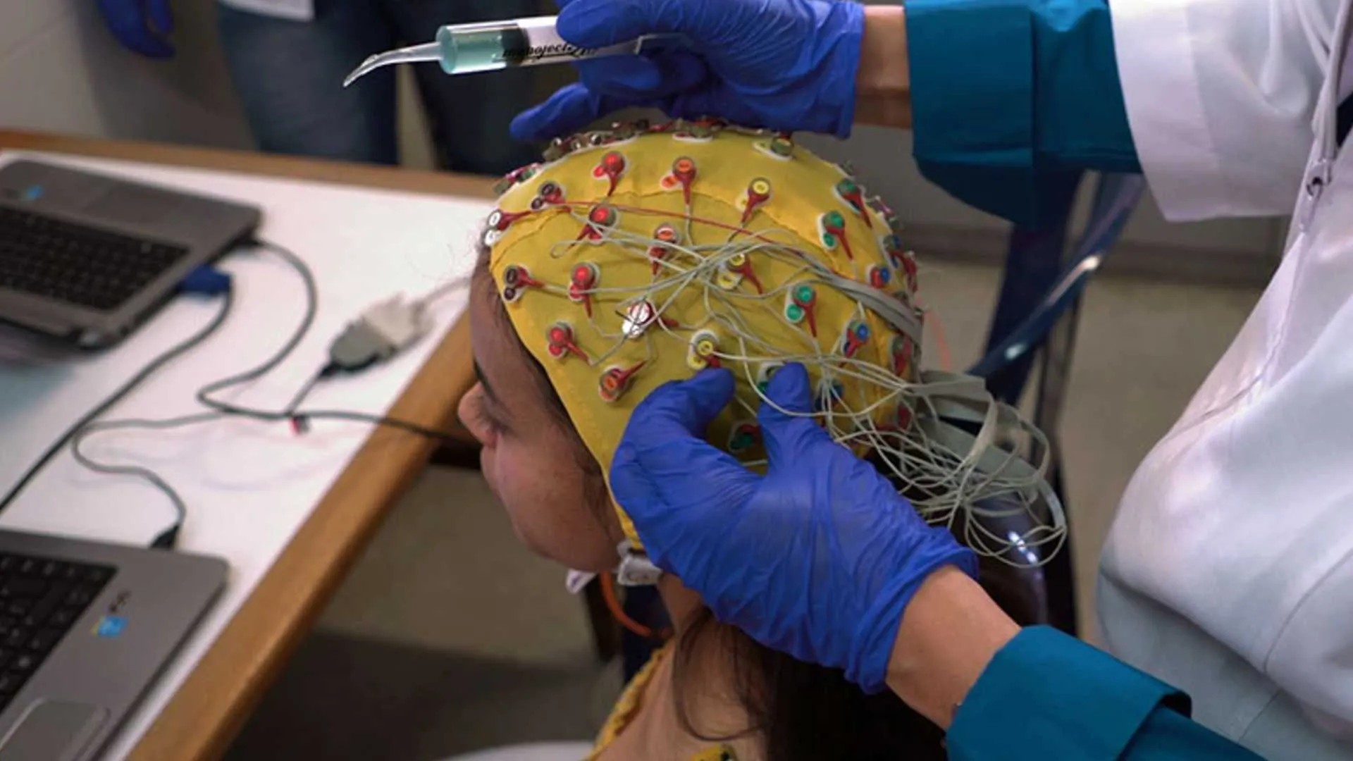 Neuropolis, una serie documental con Rodolfo Llinás