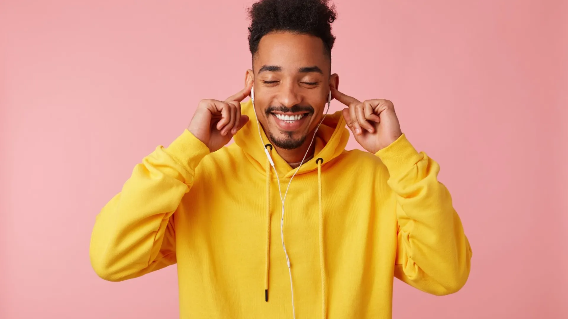 Seis podcast en español que deberías escuchar