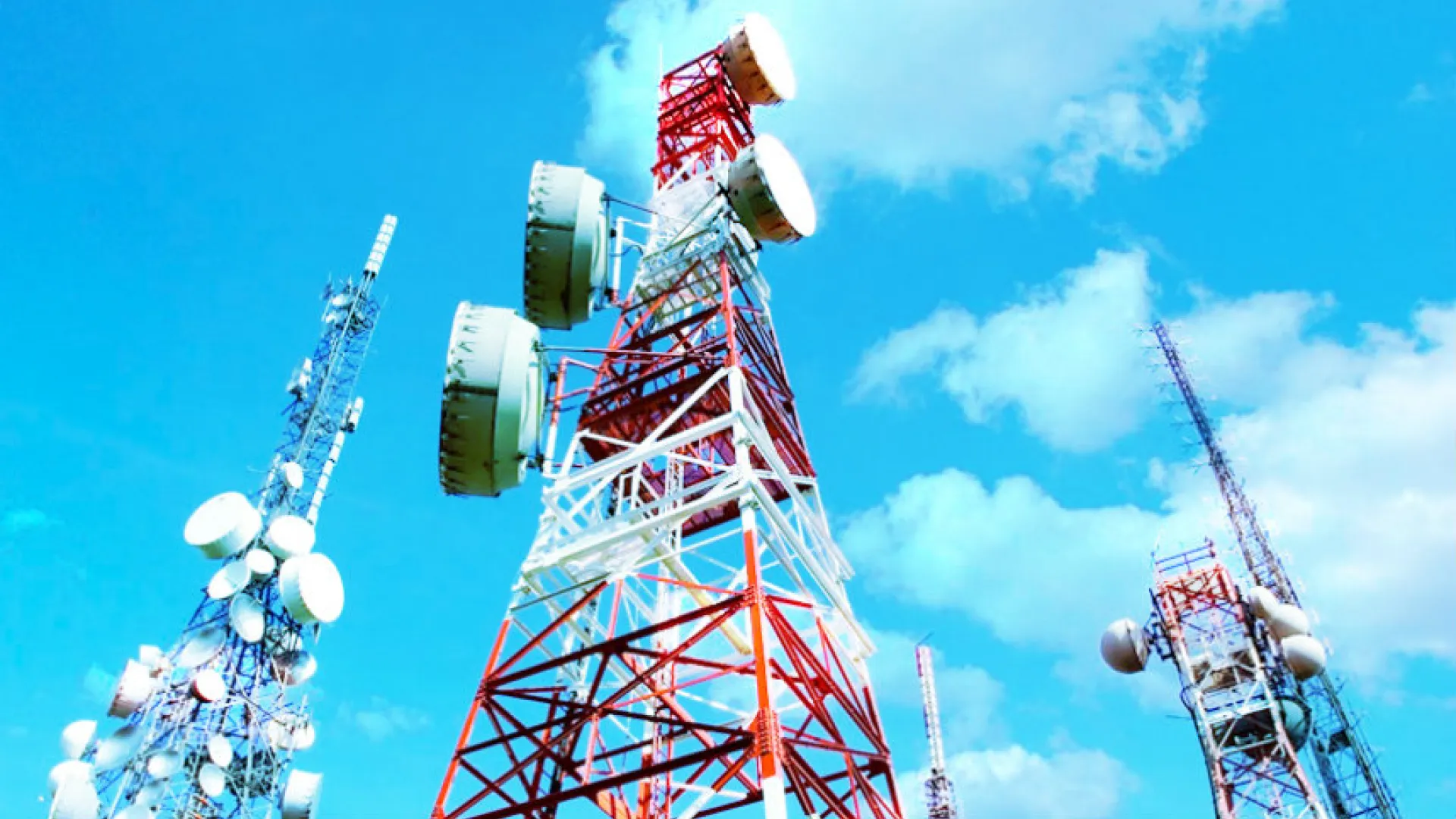 RTVC destinará cerca de $48 mil millones en el mantenimiento de 251 estaciones de radio y televisión pública.