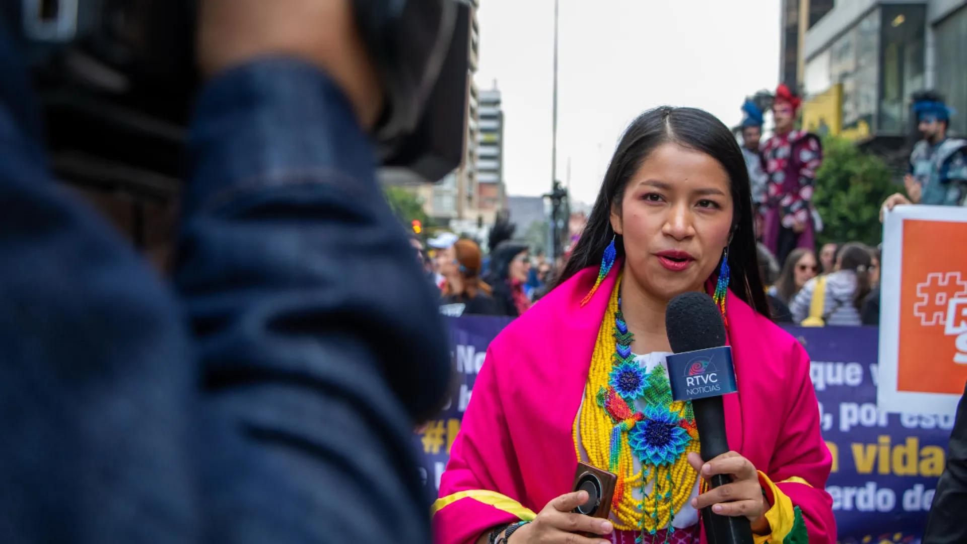 Cómo conectarte en vivo a Señal Colombia