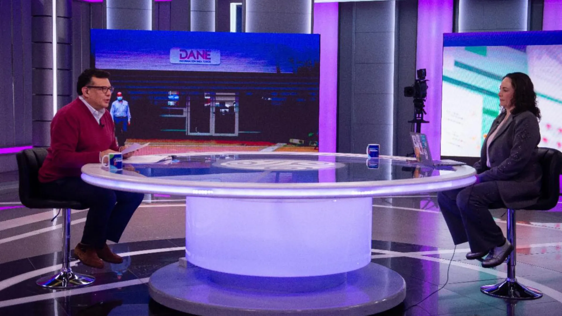 Se recuperaron 831 mil empleos y se redujo la pobreza, aseguró la directora del DANE, Piedad Urdinola, en Noches de Opinión