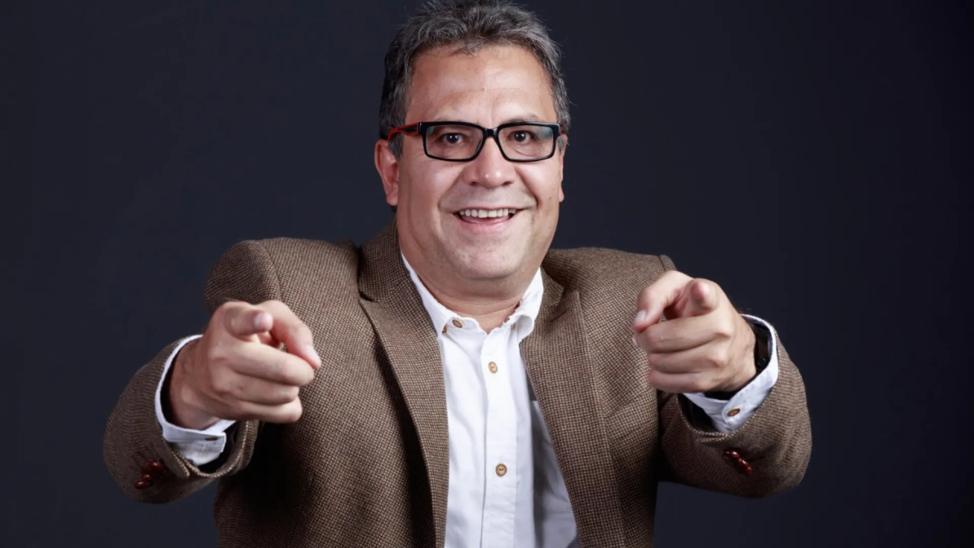 “Edición Especial ‘Hay Festival 2020’ nos ayudará a sacar los libros de los anaqueles y ponerlos a conversar con la gente”: Alberto Salcedo