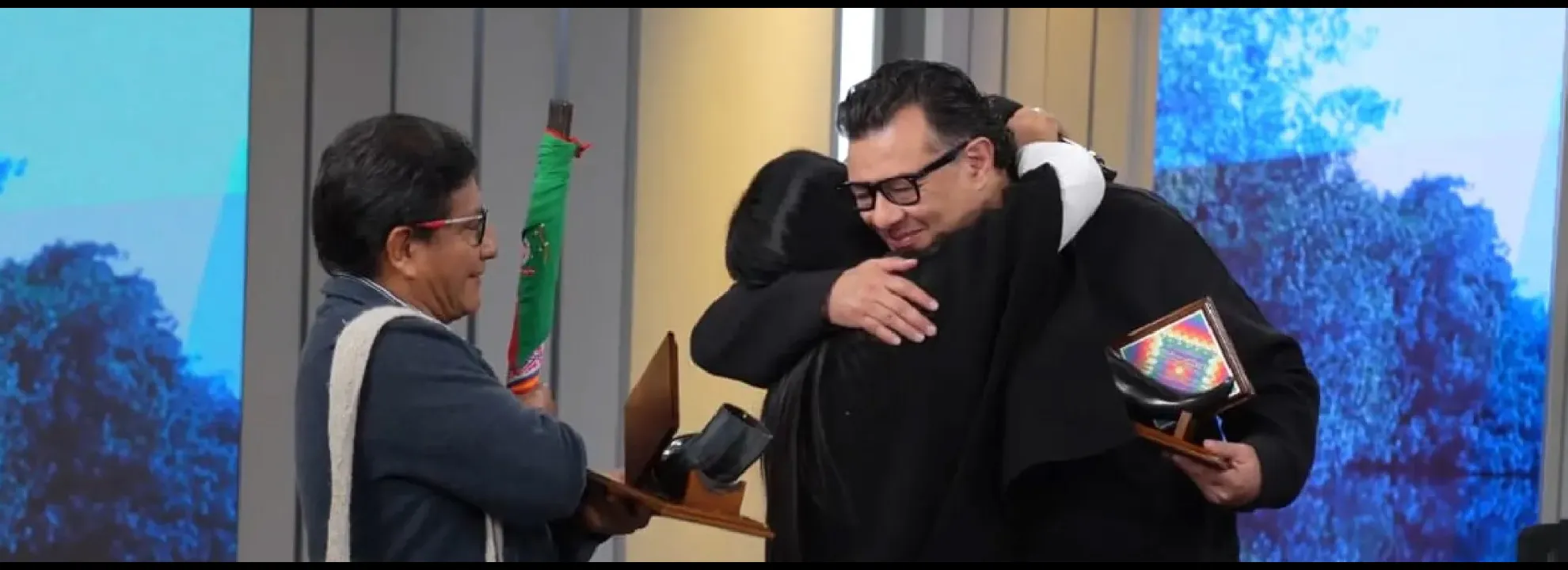 El Pueblo Nasa entrega reconocimiento especial al Sistema de Medios Públicos por su ejercicio del periodismo