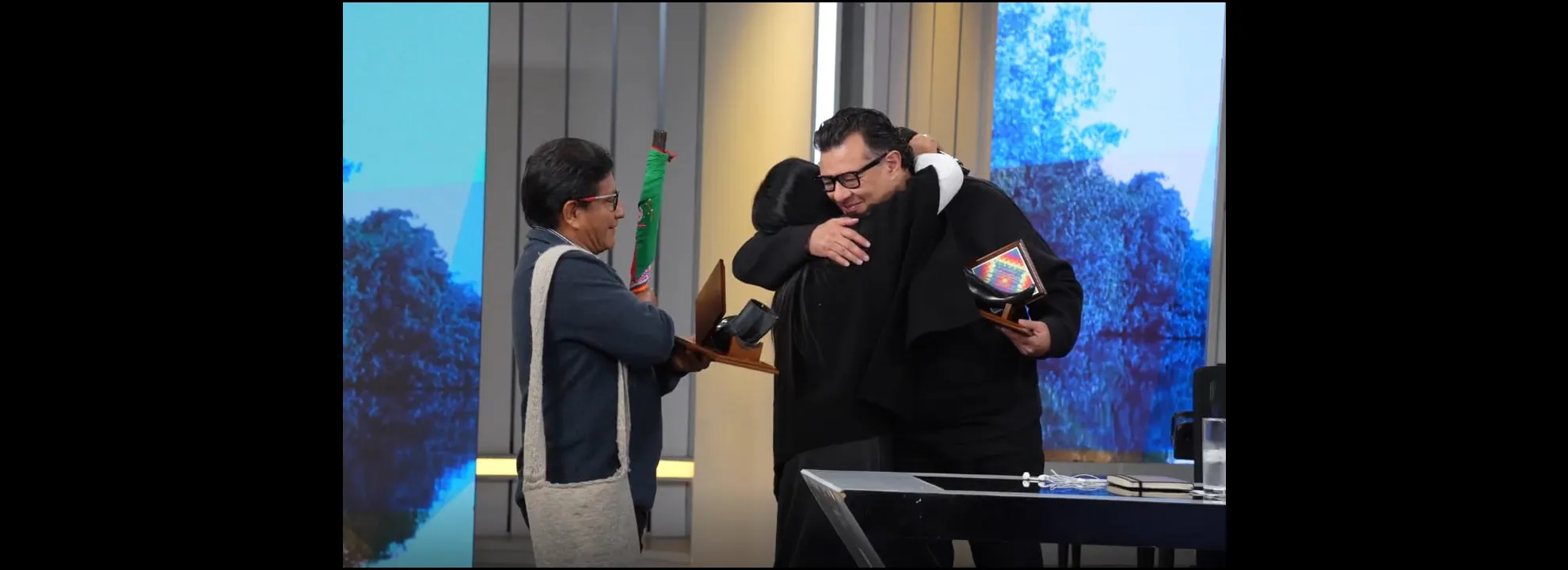 El Pueblo Nasa entrega reconocimiento especial al Sistema de Medios Públicos por su ejercicio del periodismo