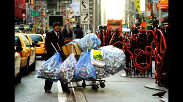 ¿Cuál sería tu plan si lo perdieras todo? Mira Riverside en RTVCPlay