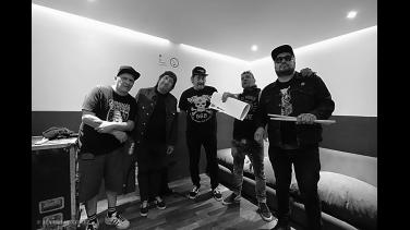 ¡2 Minutos! Más de tres décadas de punk rock argentino en el Concierto de la Esperanza: Latinoamérica Solidaria