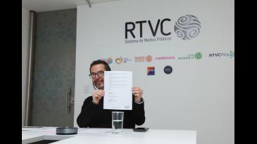 RTVC firma alianza con NowNaw para llegar a nuevos públicos digitales