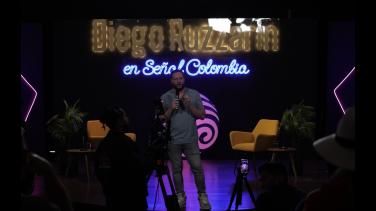 Diego Ruzzarin "Los medios privados producen una opinión que deja fuera muchas voces"