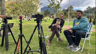 El poeta Frank Báez es invitado especial en Señal Literaria