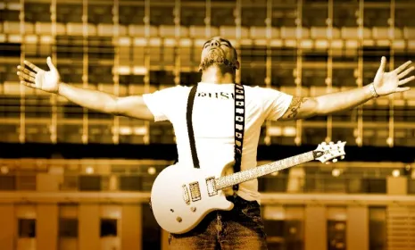 Julio Nava y El Alboroto, serie musical disponible en RTVCPlay