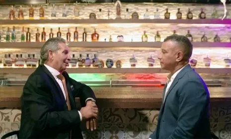 Coronel en su laberinto, episodio estreno con Darío Gómez. Foto: Señal Colombia