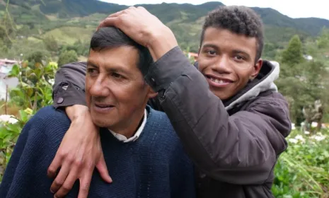 Entre fuego y agua documental RTVC