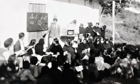 Radio Sutatenza foto tomada de la página de Señal Memoria