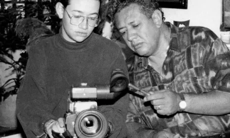 Diez cosas sobre El Mundo al Vuelo con Héctor Mora