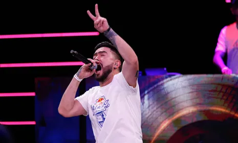 La final de la Red Bull Batalla 2.022 y otros contenidos a puro rap en la oferta de los medios públicos