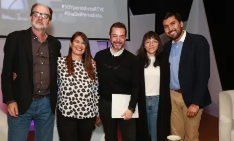 Álvaro García y lo periodistas de RTVC