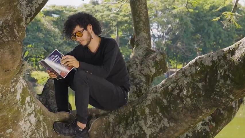 "Colombia verso a verso": el único programa nacional dedicado a la poesía