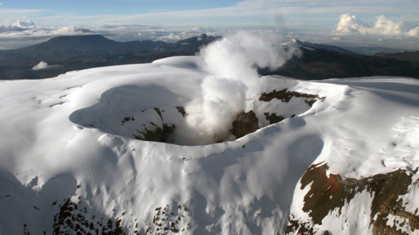 ¿Qué pasa en el Nevado del Ruiz? Análisis de Radio Nacional