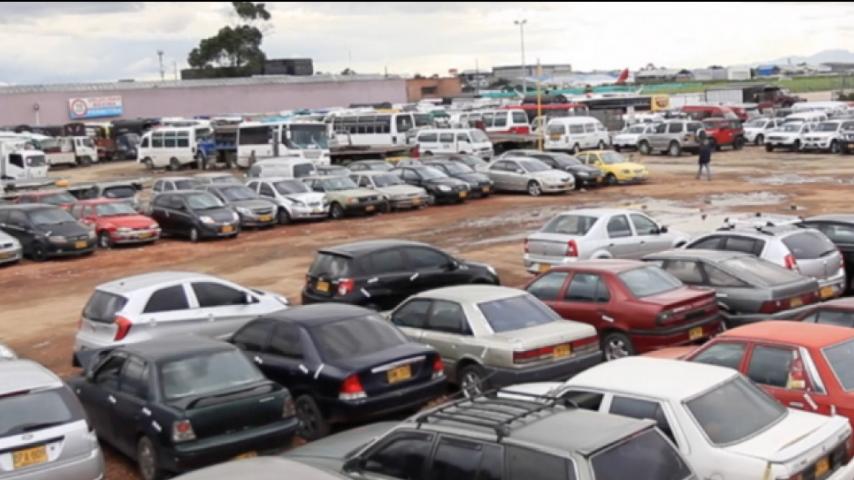 Cómo sacar un carro de los patios, con tu amigo Canal Institucional