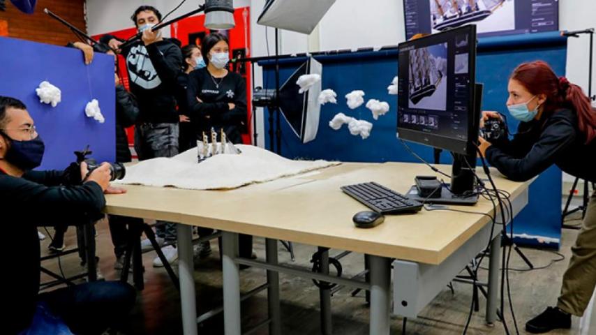 Tu amigo Canal Institucional te explica cómo aplicar a carreras gratuitas del SENA