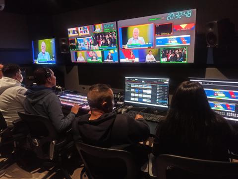 Con cuatro candidatos se realizó el tercer debate presidencial en Inravisión