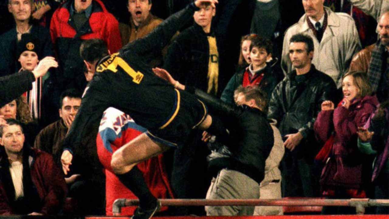 Cantona: 31 años de la patada que sacudió al fútbol y enfrentó al racismo en los estadios