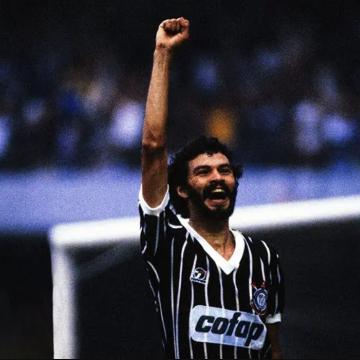 Um dos mais grandes: recordando el legado del doctor Sócrates