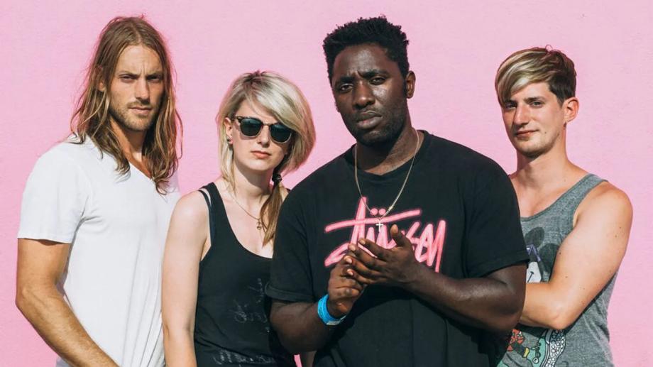 Bloc Party llega a Bogotá este 31 de octubre con un show que revive lo mejor del indie rock británico Bloc Party llega a Bogotá este 31 de octubre con un show que revive lo mejor del indie rock británico
