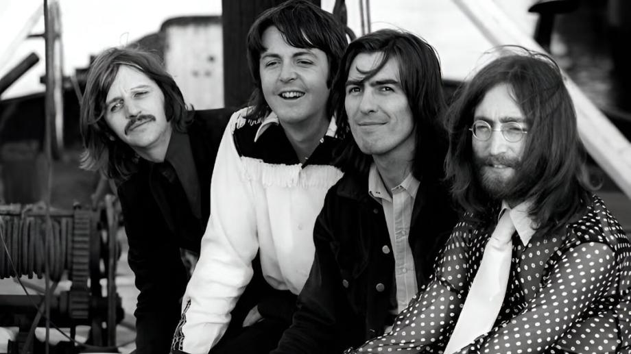Día de The Beatles: 10 canciones antibélicas para recordar su legado