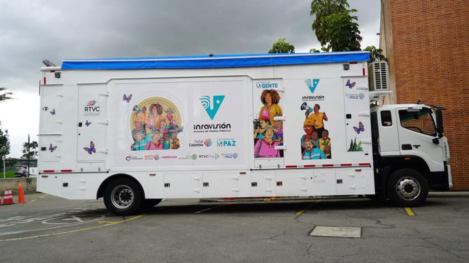 RTVC denuncia graves irregularidades en unidad móvil adquirida por $11.924 millones en 2025 y que no puede operar