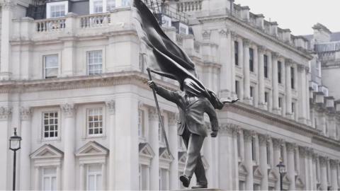 Escultura reciente de Bansky en Londres 