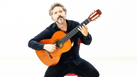 Camilo Giraldo presenta ‘Paraná, Pariente del agua’ en el Muelle de la FUGA