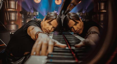 Arthur Hanlon en Bogotá: nueva fecha del concierto “2 Manos 1 Mundo” en 2026