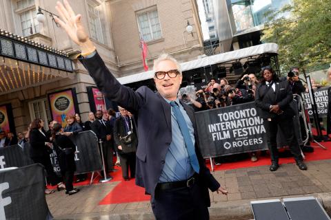 Alfonso Cuarón: el director que convirtió la migración en un lenguaje cinematográfico 