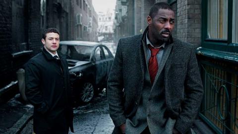 Razones para ver Serie Luther Idris Elba donde ver reseña