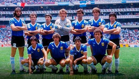 10 momentos inolvidables en la vida de Diego Armando Maradona  10 momentos inolvidables en la vida de Diego Armando Maradona