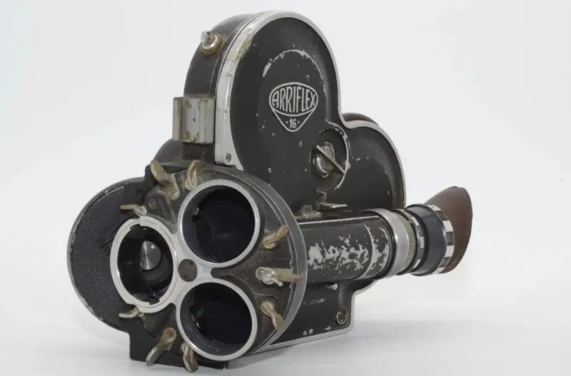 Mesa de montaje cinematográfico, Arri BTM 16 (conocida genéricamente como Moviola).