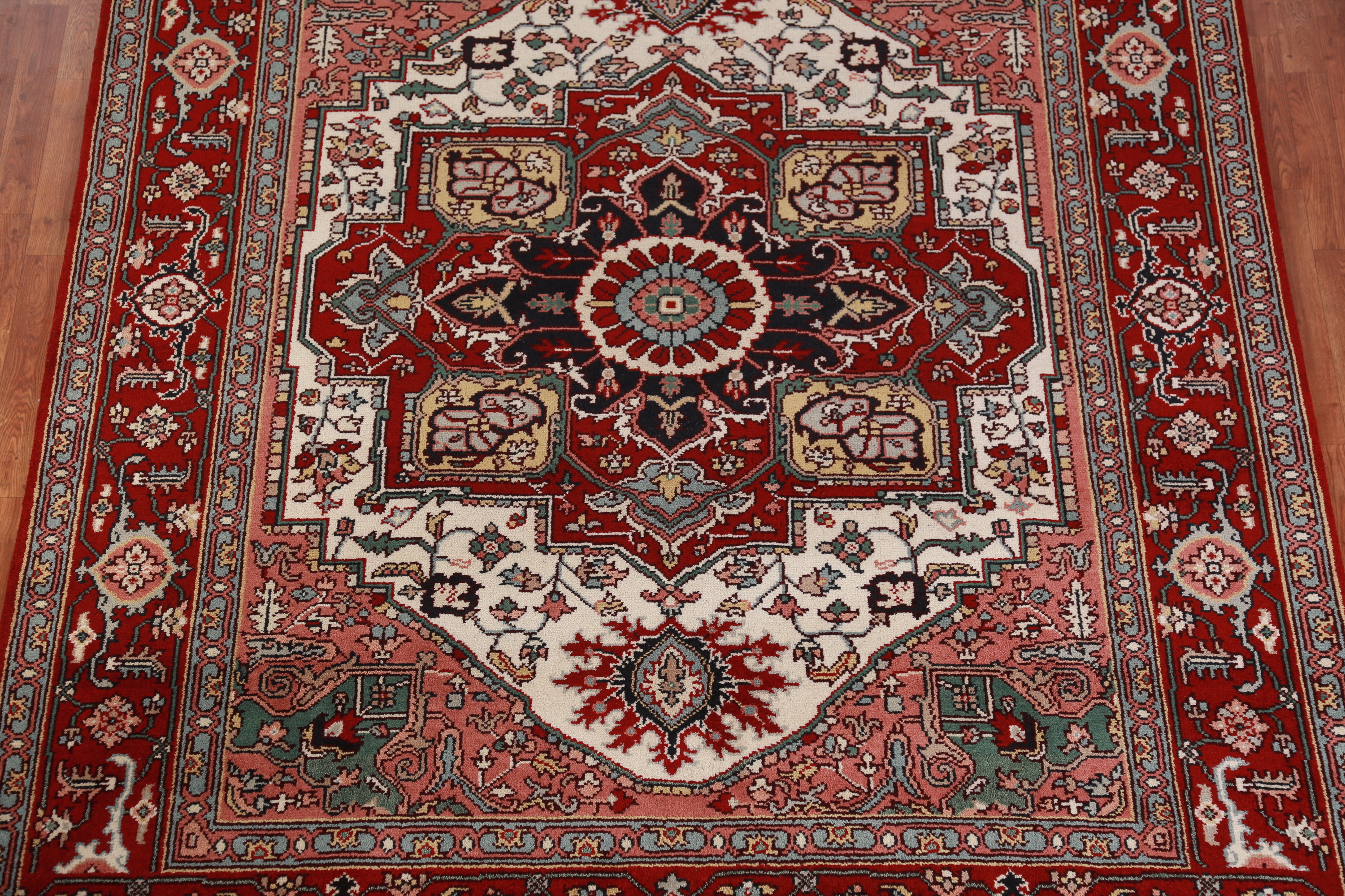 Ivory Heriz Serapi Indian Hand-Knotted Rug for Living Room 8x10 ft