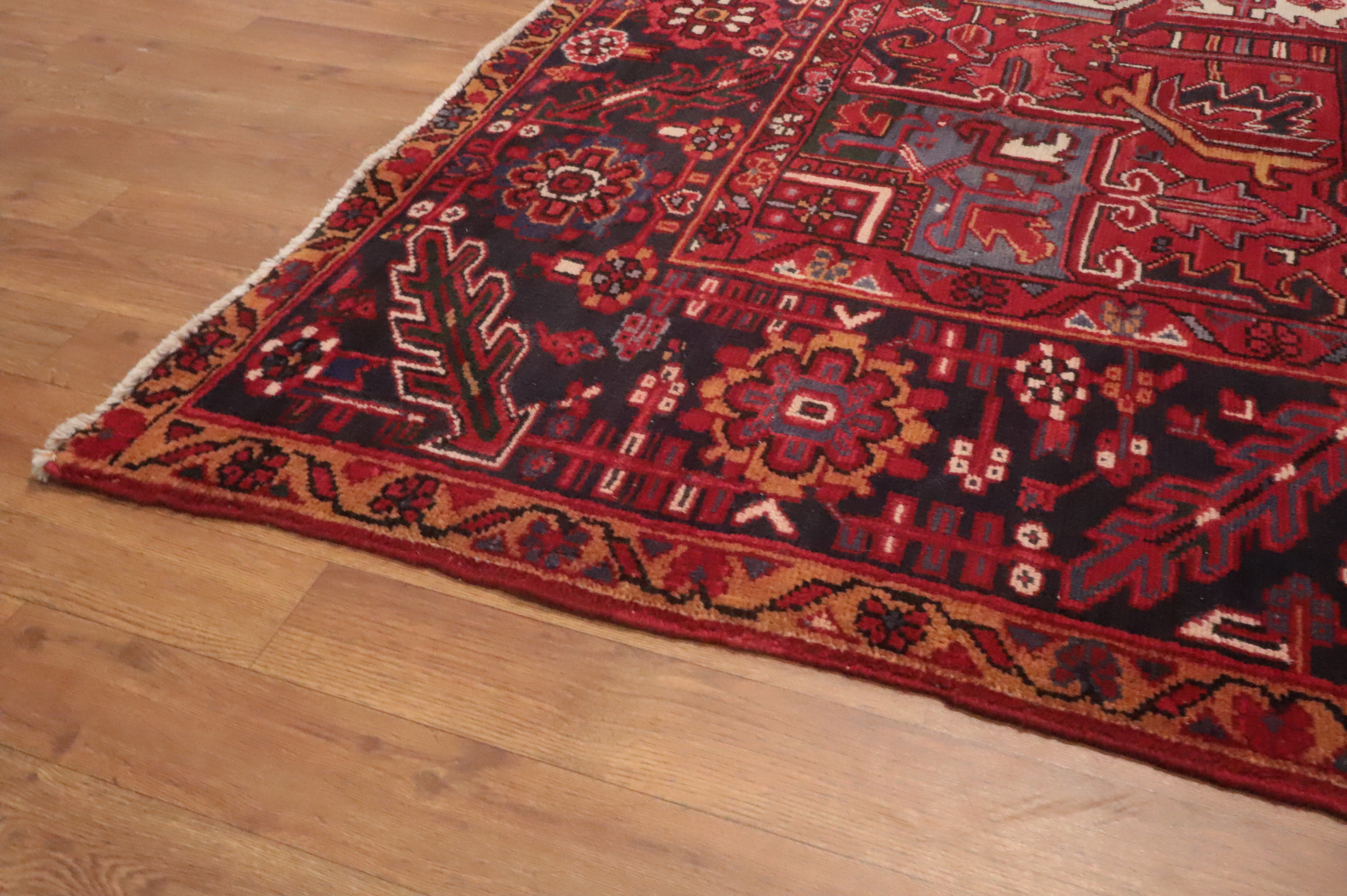 PO RUG ファラオ レッド 133x200cm PO RUG ファラオ レッド 133x200cm PO RUG ファラオ レッド