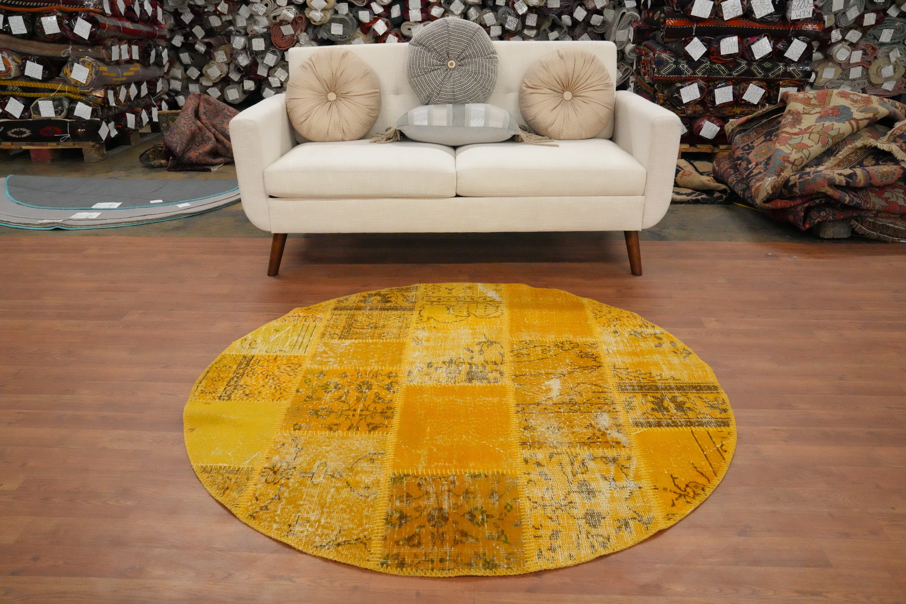 Eclectic Yellow Patchwork Round Area Rug 5x5 for Modern Handmade Homes Carpet - Picture 3 of 6